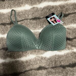 lace wireless bra! Never worn